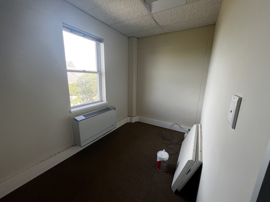 To Let commercial Property for Rent in Rosenpark Western Cape